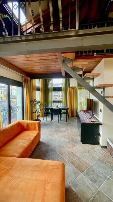 Апартаменты Altana - Loft Sulla Citta Парма Экстерьер фото